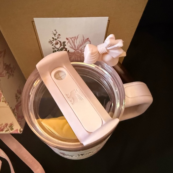 New Stanley 40oz/20oz Combo Love Shack Pink Bow Set Special Box Bag Straw Topper - Picture 8 of 14
